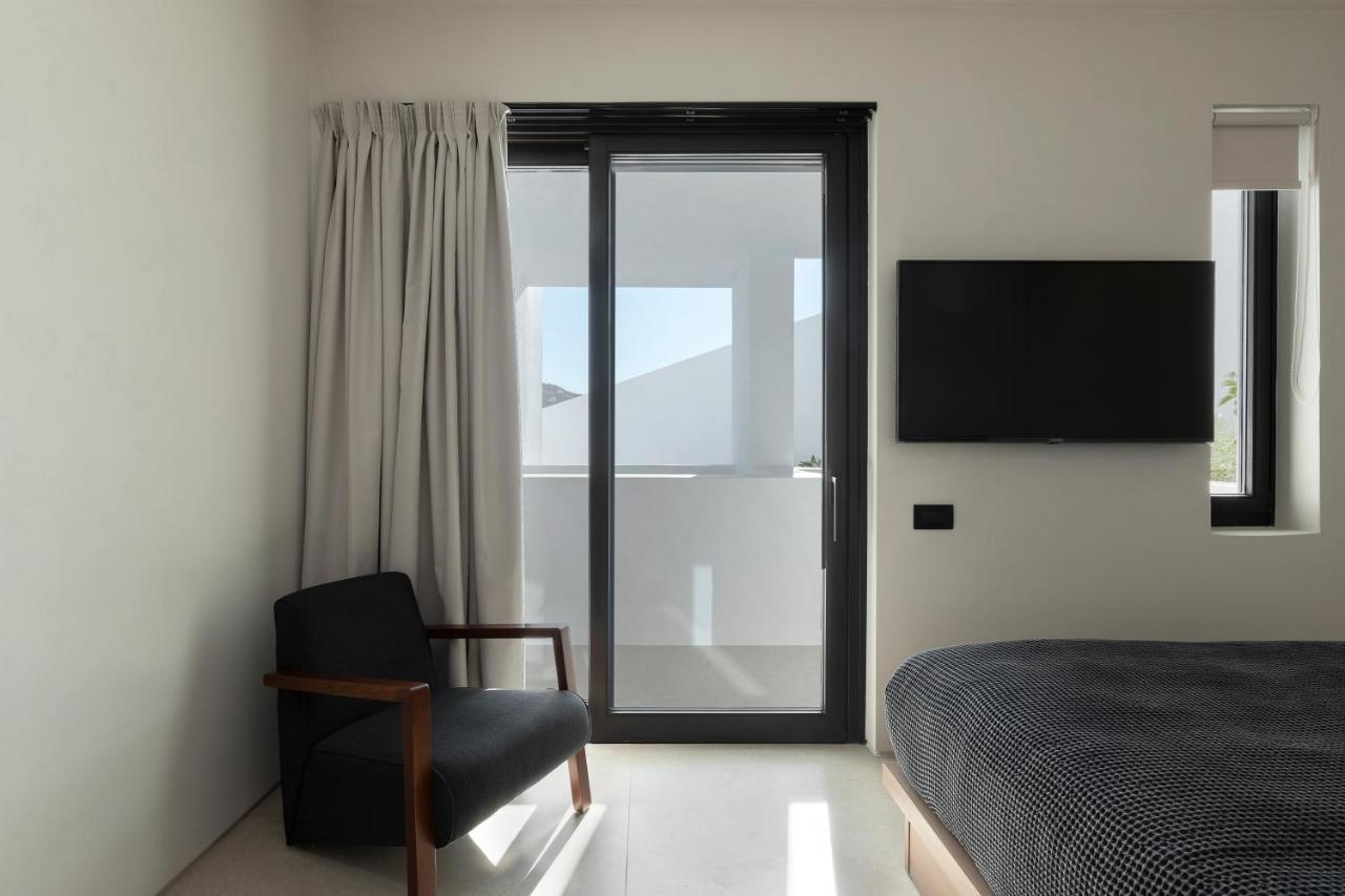 Cubic Mykonos Seafront Design Suites オルノス エクステリア 写真
