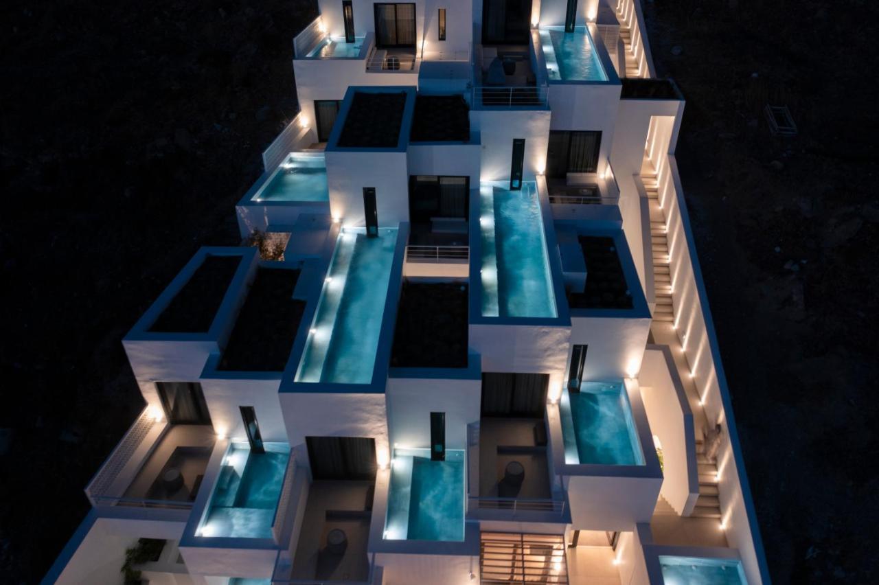 Cubic Mykonos Seafront Design Suites オルノス エクステリア 写真