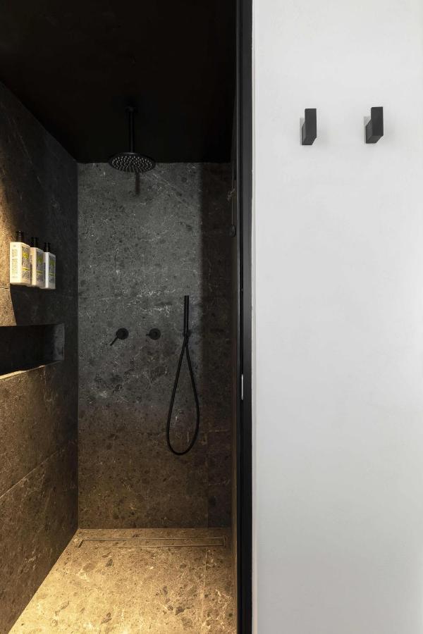 Cubic Mykonos Seafront Design Suites オルノス エクステリア 写真