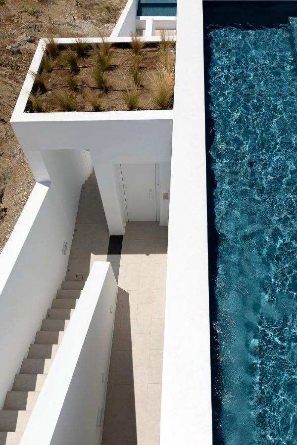 Cubic Mykonos Seafront Design Suites オルノス エクステリア 写真