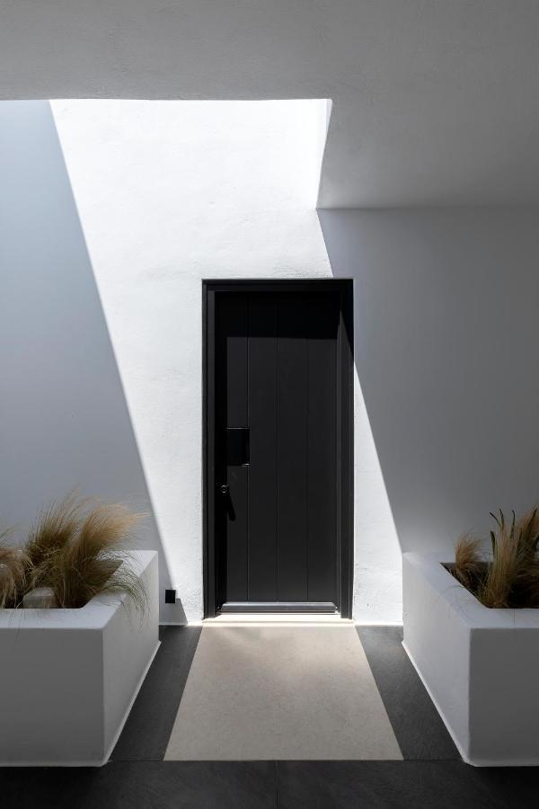 Cubic Mykonos Seafront Design Suites オルノス エクステリア 写真