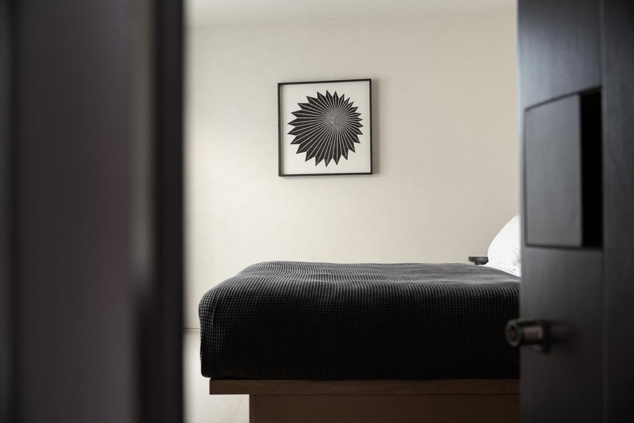 Cubic Mykonos Seafront Design Suites オルノス エクステリア 写真
